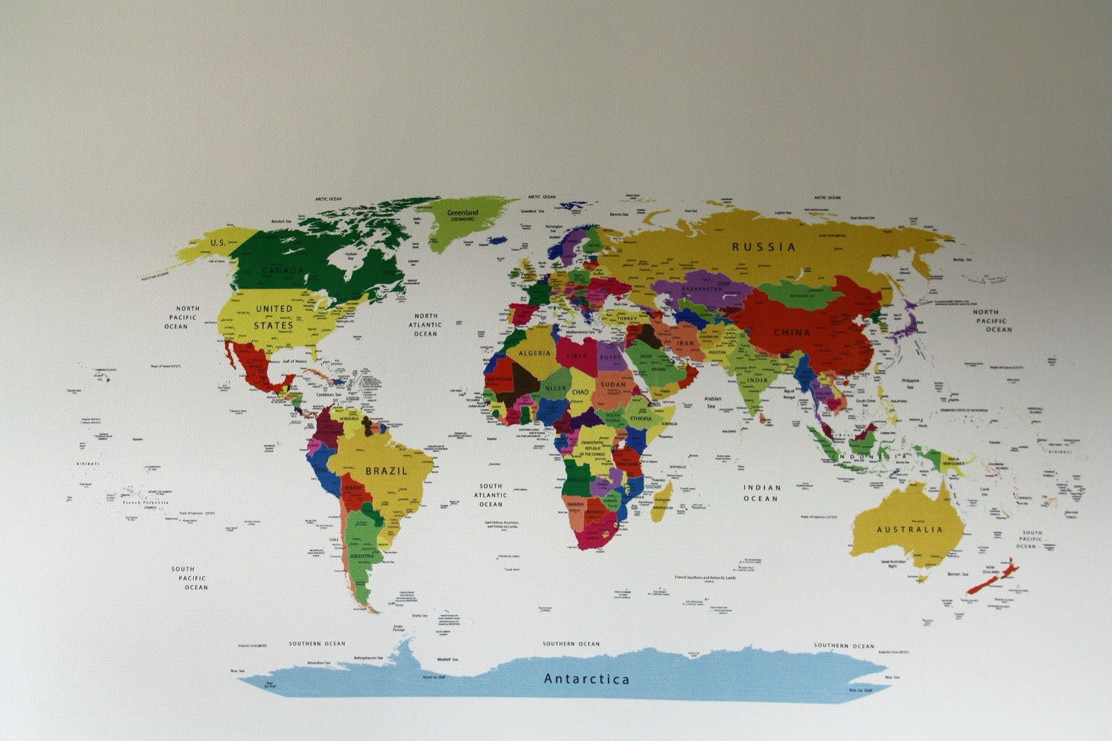 wallPen direct to wall printing in a UAE gallery space