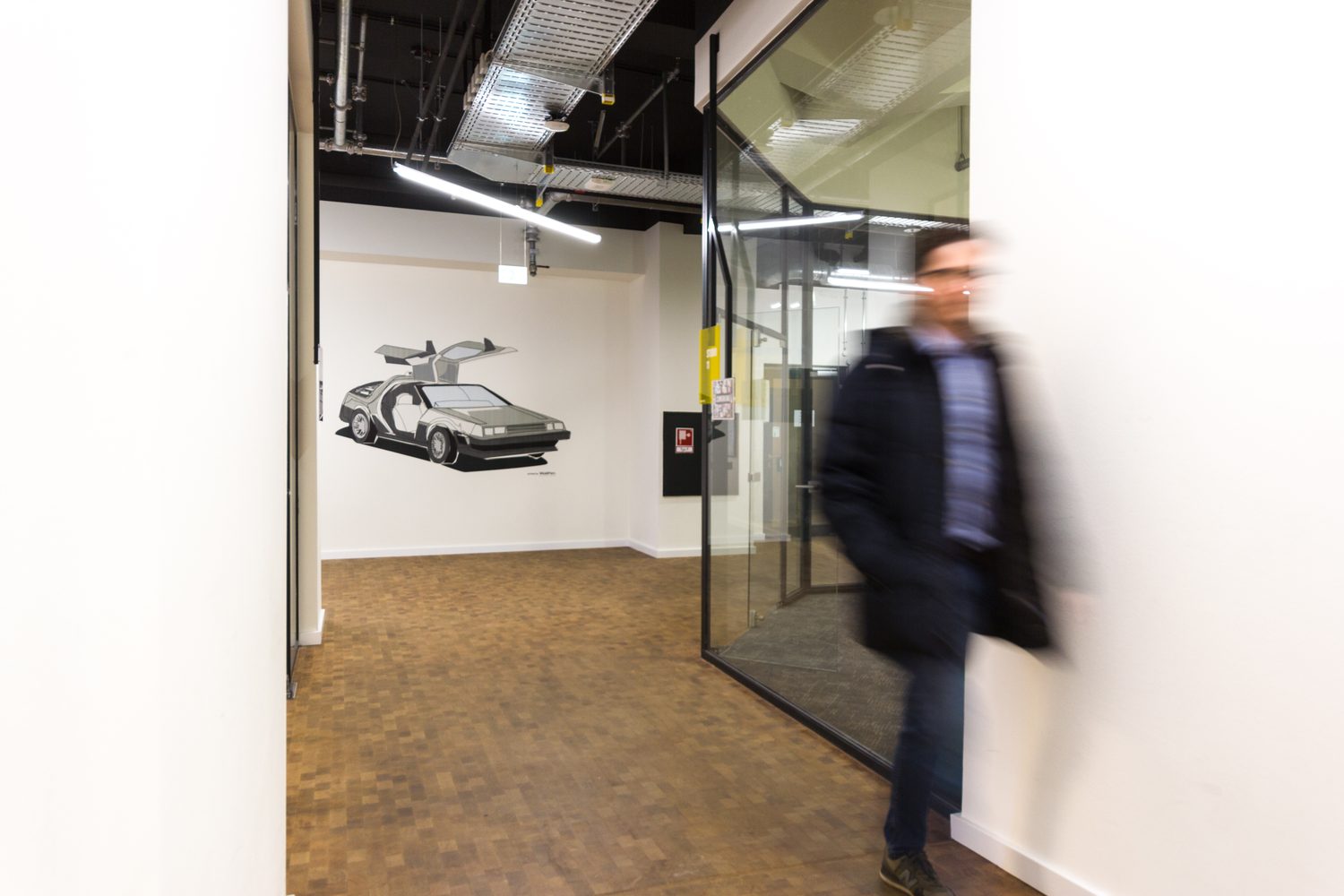 A wall graphic printed direct onto an interior wall in Dubai
