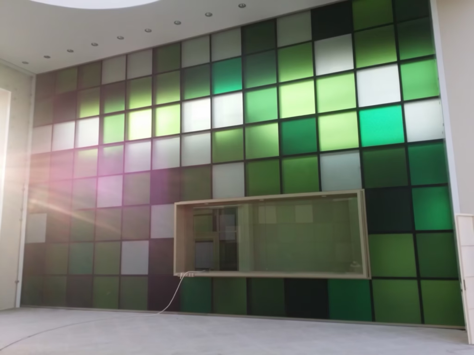 Printed glass partition and cladding at Umm Al Emarat Park